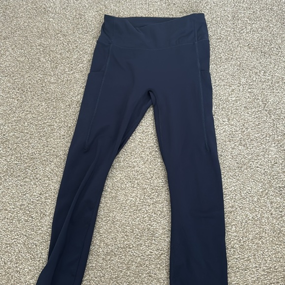 Fabletics legging - Picture 2 of 4